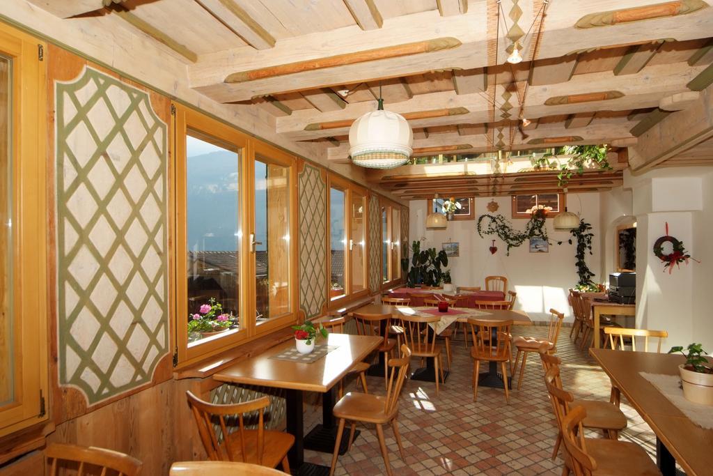 Gasthof Dorfschenke Stall Buitenkant foto